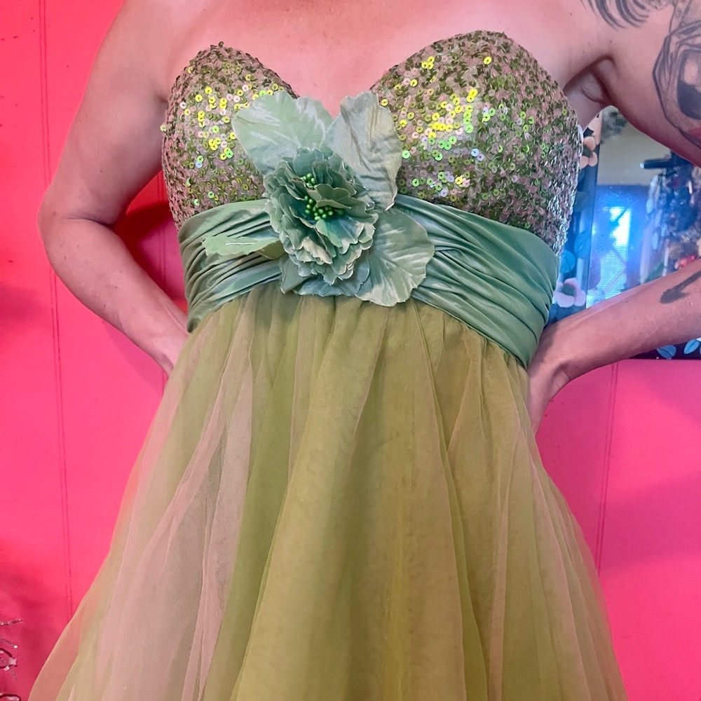 NWT Sherri Hill green & pink tulle cocktail dress 6 Tinkerbell vibes!